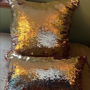 Marco Lorenzo Pillow set